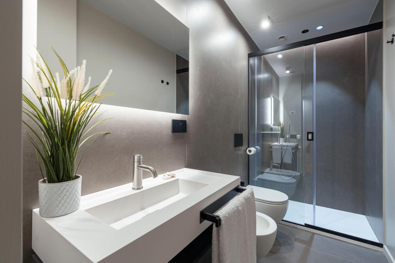 Aera Luxury Suites - 303 304 305 Catánia Buitenkant foto