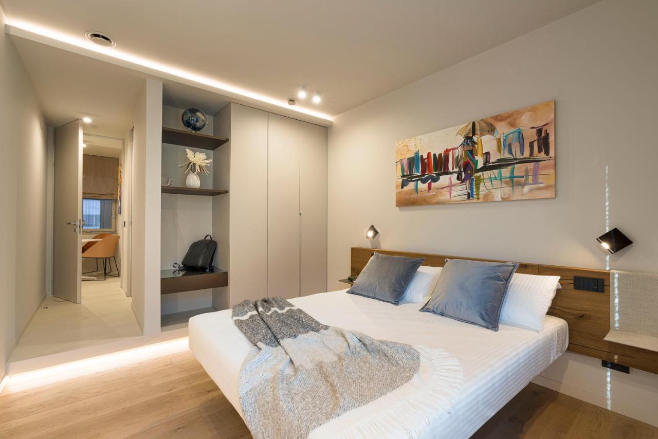 Aera Luxury Suites - 303 304 305 Catánia Buitenkant foto