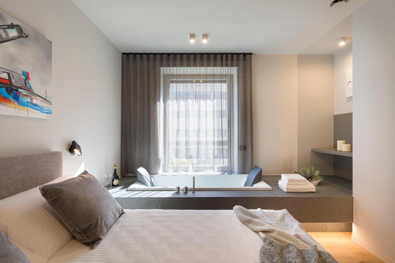 Aera Luxury Suites - 303 304 305 Catánia Buitenkant foto